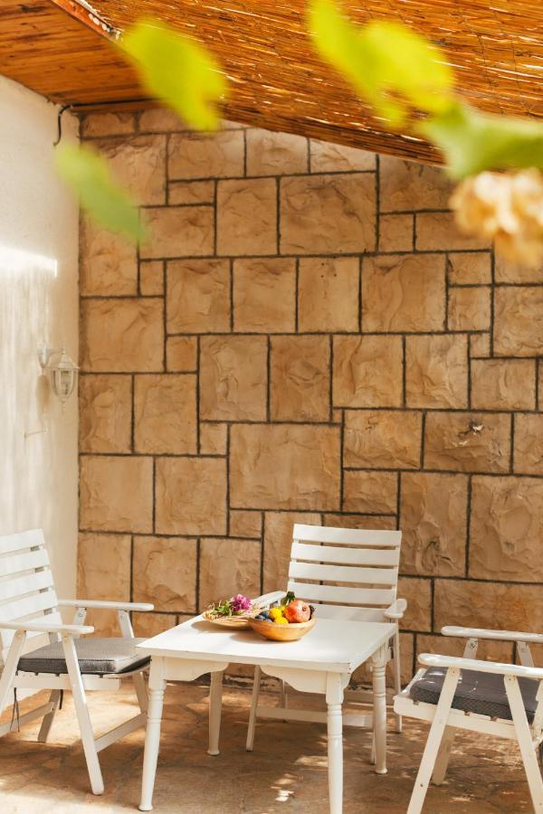 Charming Apartments With Garden Bol Exterior photo
